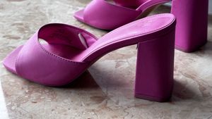 H&amp;M Baby Pink Block Heeled Shoe For Sale 🔥