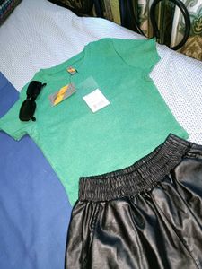 Green Crop Top 🎀