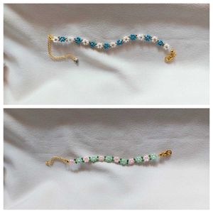Set Of 2 Daisy🌸 Beaded Bracelet