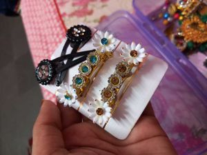 BEAUTIFUL HAIR CLIPS 😍