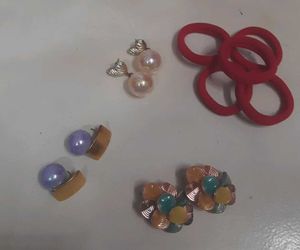 Earings And Small Hair Bands