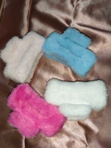 Fluffy Claw Hair Clips - Set of 4