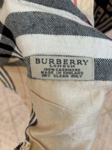 Burberry Light Shawl/stole