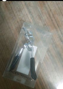 Faces Canada Eyelash Curler