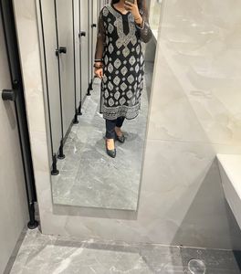 Elegant Black Embroidered Kurta
