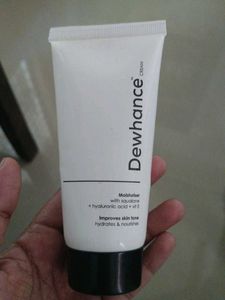 Dewhance Cream Moisturizer