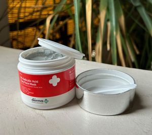 Derma Co. 2% Salicylic Acid Clay Mask