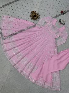 Brand New Video Add Trendy Heavy Gown