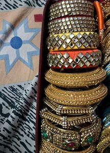 Pair Of Bangles At Rs 800