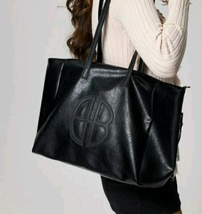 🖤Chic Black Tote Bag