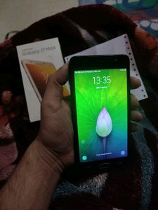 Samsung Galaxy J7 MAX