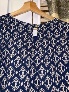 Patterned Sleeveless Top