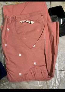 ❗️❗️diwali sale ❗️❗️ Elegant Floral Kurta Set