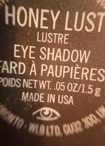 MAC SHIMMER EYESHADOW
