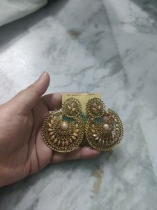 golden pleated earrings