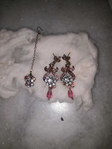 Pink earrings with mang tika