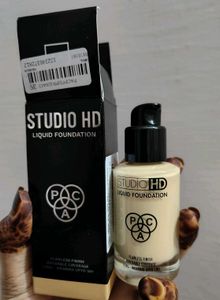 Studio HD Liquid Foundation