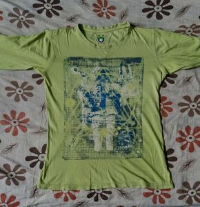 Astronaut Graphic Print TEE