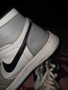Nike Air Jordan 1 retro high og Light Smoke Grey