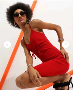 Red Sleeveless Body Dress / One Piece