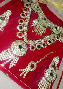 Elegant Rhinestone Jewelry Set