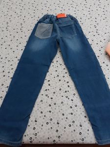 Tales And Stories Torn Jeans, Omre T Shirt