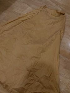 Elegant Gold Maxi Skirt