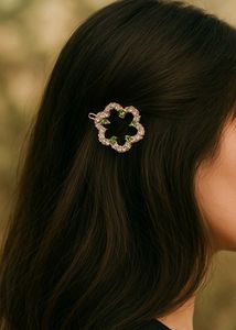 Beautiful Green Colour Korean Clip