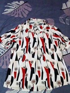 Geometric Print Short Sleeve Blouse