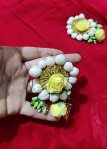 Unused Flower Jewellery Set