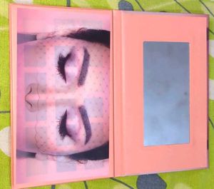 Nude Eyeshadow Palette