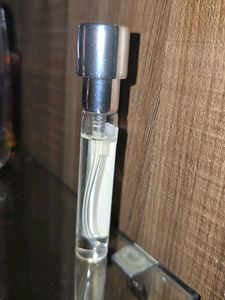 Khadlaj Shiyaaka Silver For Men 5 ML DECANT