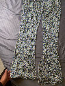 streacbl Flared bottoms