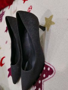 black kitten 2inch heels