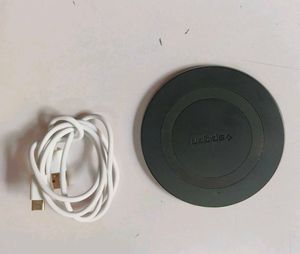 Spigen Wireless Charger