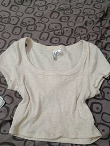 H&M Beige Ribbed Crop Top
