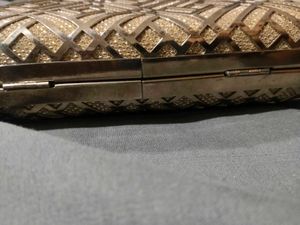 Elegant Clutch with Chain