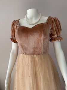 vintage puffed sleeves shimmery gown with beads