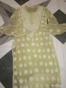 Luckhnowi Chikankari Kurta