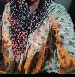 Floral Print V-Neck Top