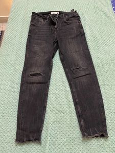 Black Body Fit Jean