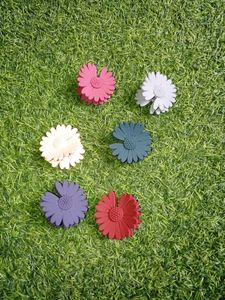 Korean Flower Claw Clips 🌻