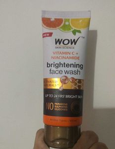 WOW Vitamin C Face Wash