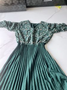 Floral Green Pleated Dress