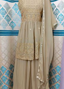 NEW Elegant Gold Embroidered Salwar Kameez