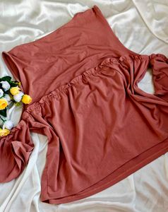Peach-Colored Top – Unique &amp; Stylish Design!