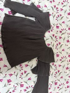Ruffle Sleeve Top