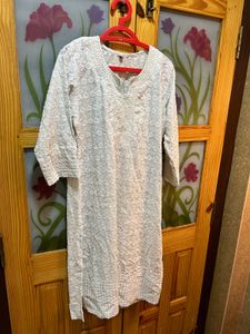 Premium White Chikankari Kurta (XXL)