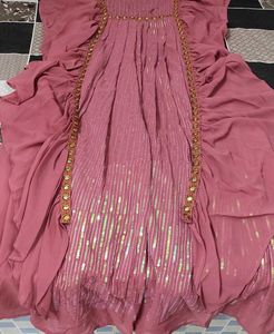 Beautiful Design Nd Pattern Sequence Gown❤