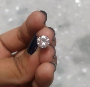 Regular sized gold-plated Diamond ear studs!💎✨